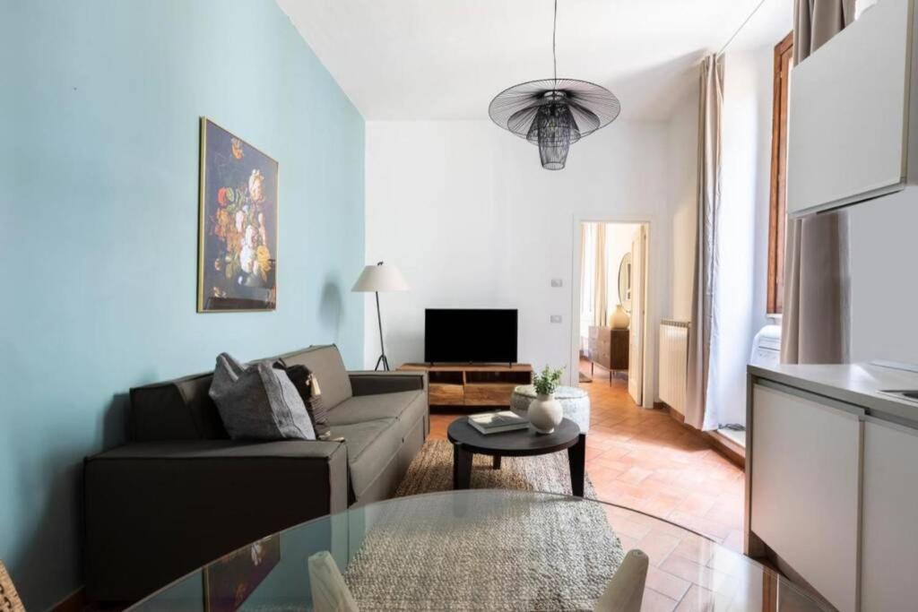 ローマCharming 1Br In Navona Squareアパートメント エクステリア 写真