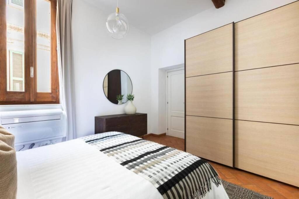 ローマCharming 1Br In Navona Squareアパートメント エクステリア 写真